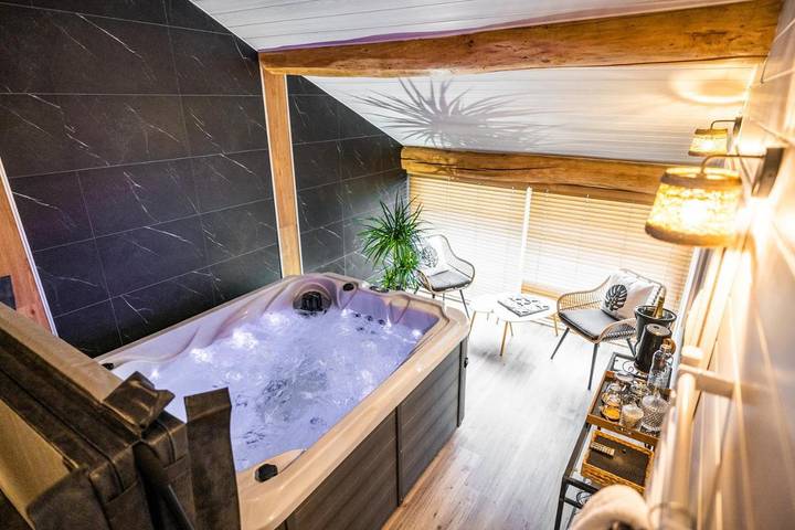 Maison de vacances pour 2 personnes, avec Jacuzzi ainsi que Terrasse et Jardin