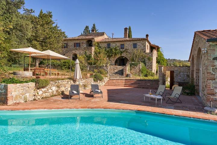 Villa per 12 persone, con Balcone e Terrazza nonché Giardino e Piscina a Castellina in Chianti