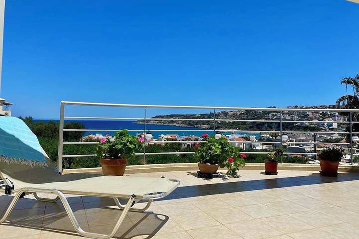 Ferieleilighet for 6 personer, med badebasseng og terrasse i tillegg til hage - 1