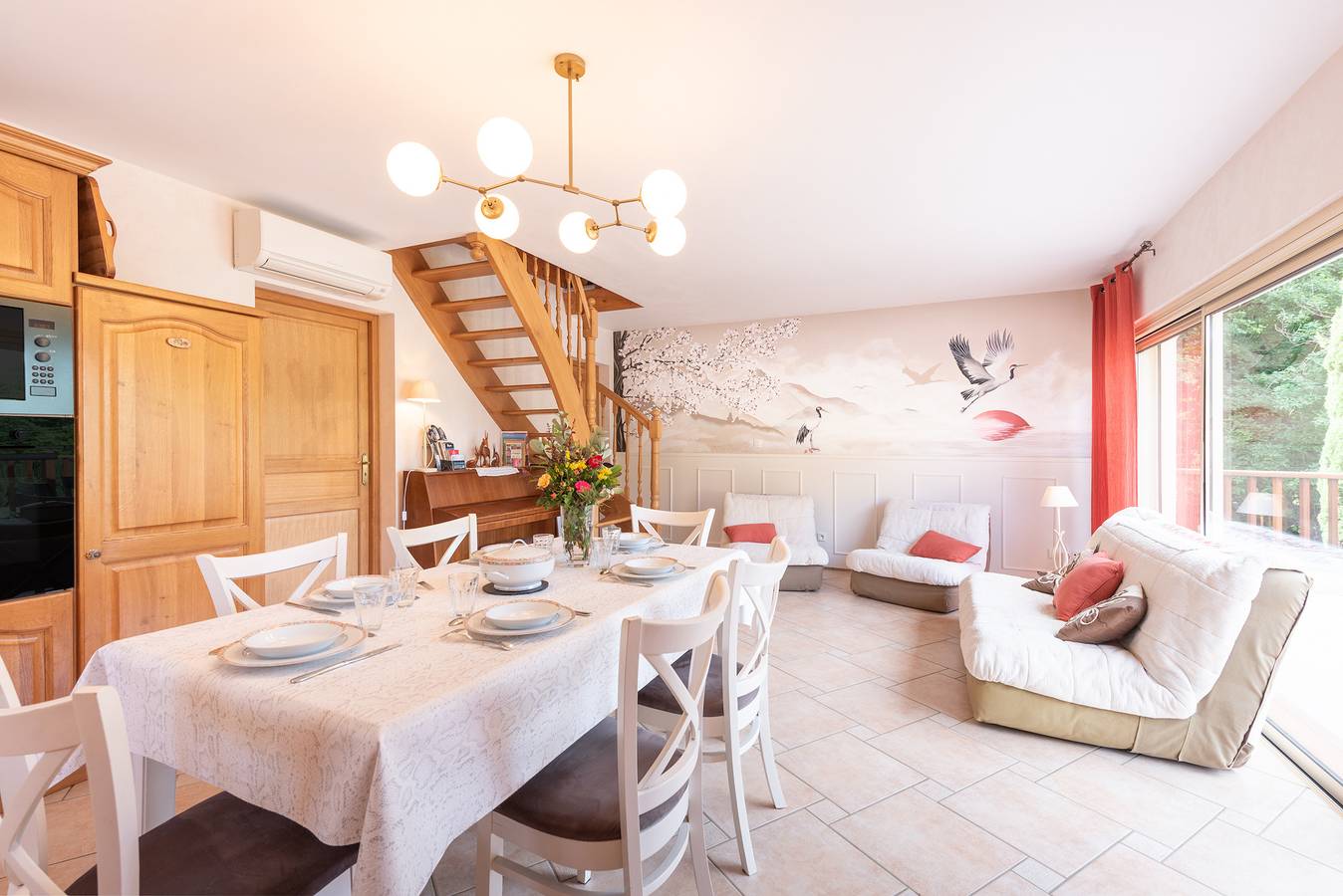 Holiday Home 'Kojonomai' with Private Terrace, Wi-Fi and Air Conditioning in Coarraze, Béarn