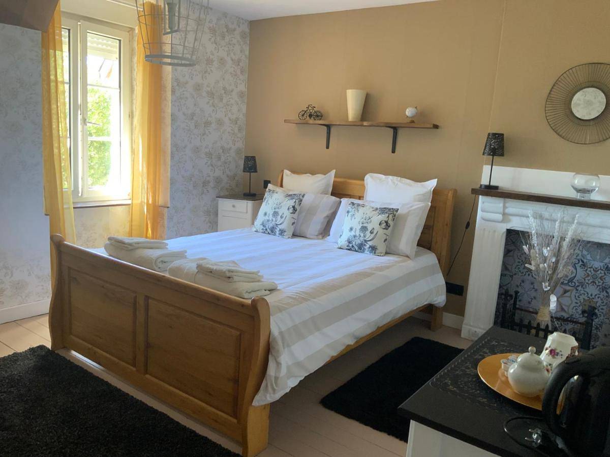 Welcoming and peaceful bed and breakfast in Fougerolles-du-Plessis, Mayenne