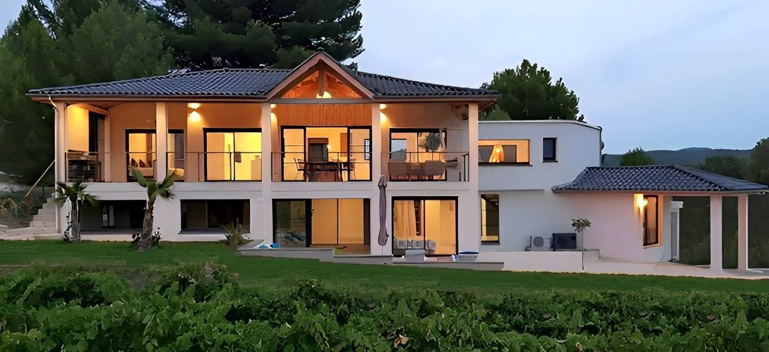 Villa luxe piscine / spa intérieure chauffée, vue exceptionnelle in Plaissan, Région de Lodève