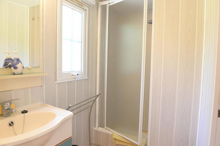 Gîte pour 2 personnes, avec vue ainsi que jardin et piscine, animaux acceptés à Saint-André-d'Allas - 4