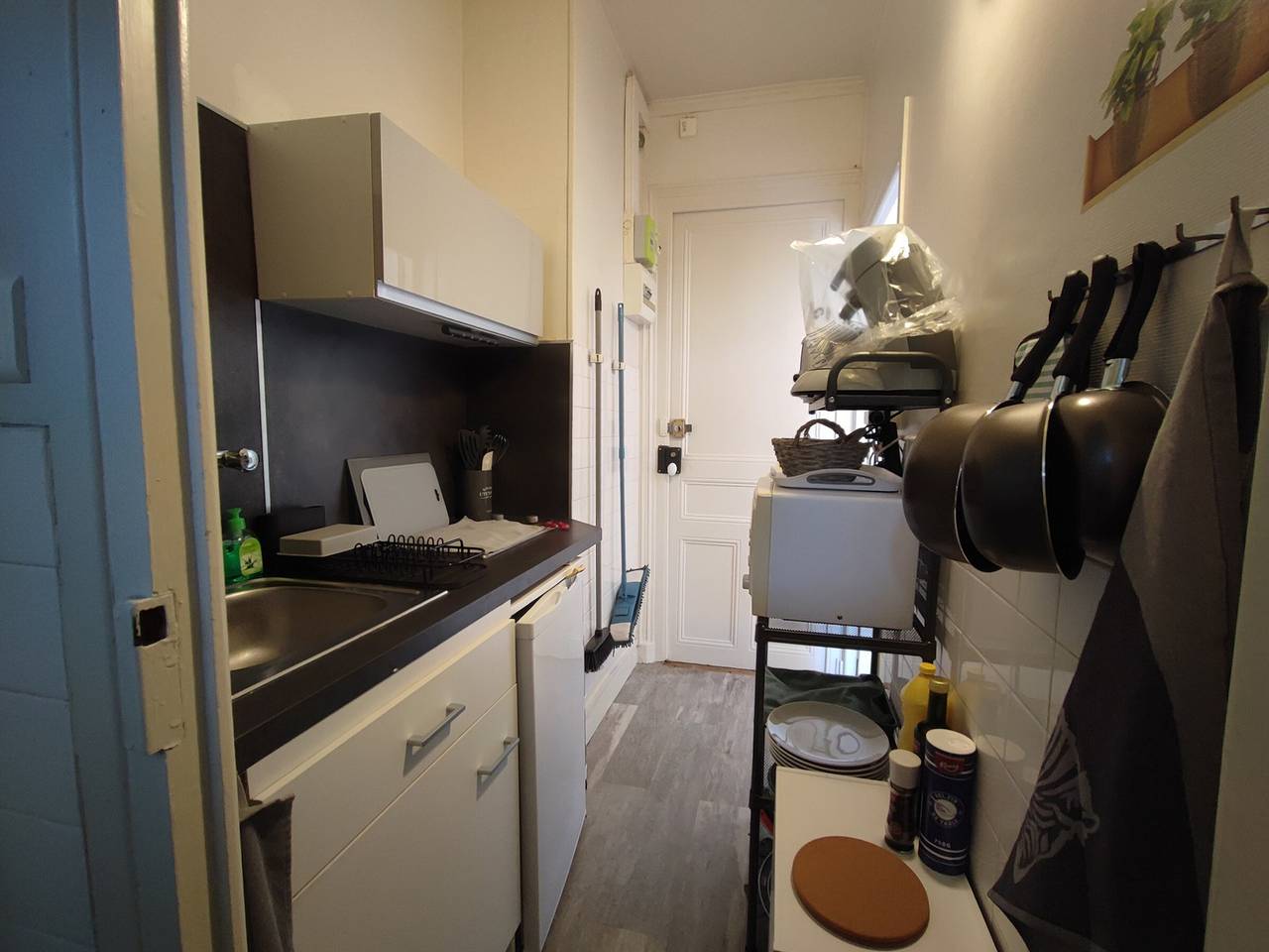 Studio entier, Studio avec kitchenette séparée à Aix-les-Bains in Aix-les-Bains, Région de Chambéry