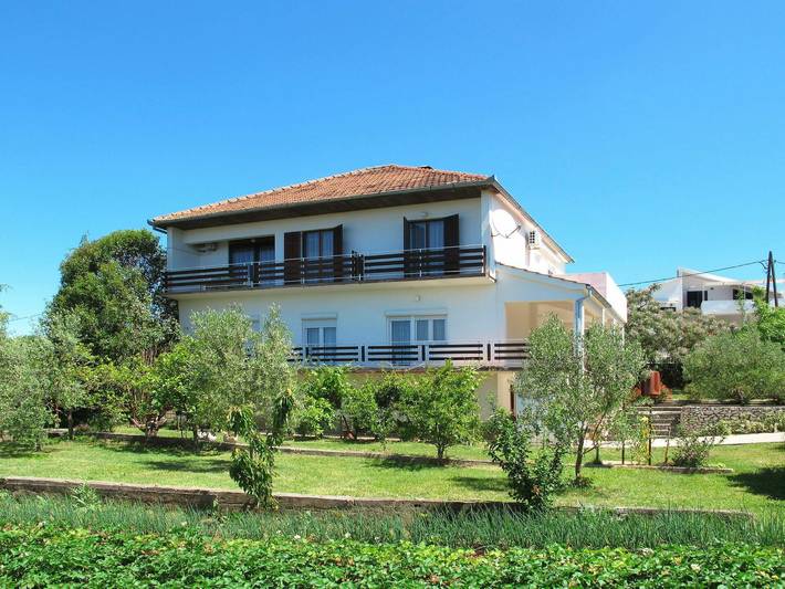 Ferienwohnung für 4 Personen, mit Balkon und Terrasse sowie Garten in Zadar (Kommun) - 3