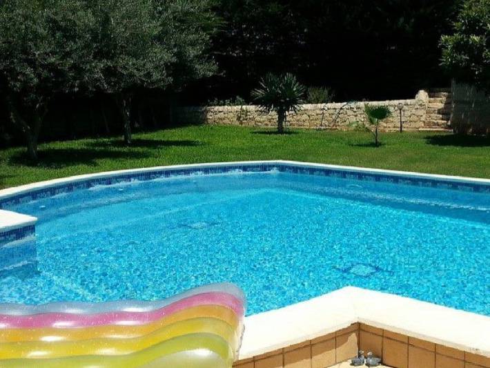Gîte pour 4 personnes, avec piscine à Cava d'Aliga