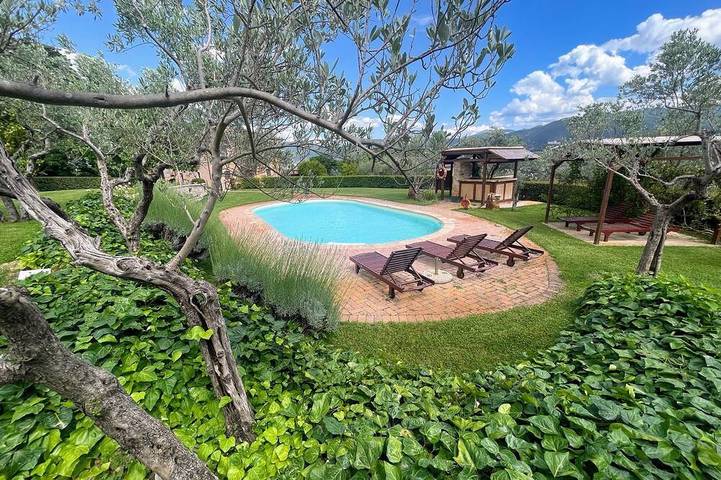 Villa pour 20 personnes, avec jardin et terrasse - 1