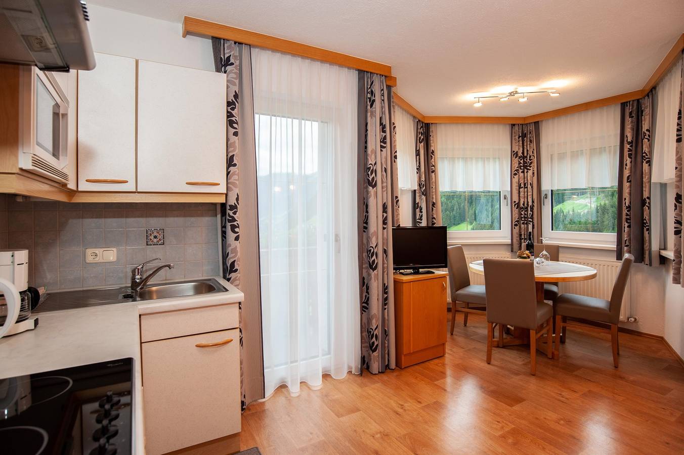 Ganze Ferienwohnung, Bel Ami in Kappl, Verwall
