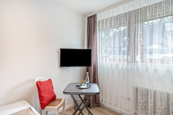 Room 'Einzelzimmer Nr 6' with Shared Garden and Wi-Fi in Sasbachwalden, Ferienregion Sasbachwalden Region