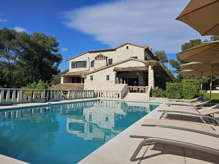 Maison d’hôte pour 2 personnes, avec piscine ainsi que jardin et terrasse à Vence - 3