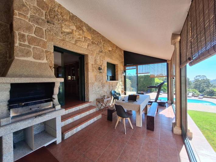 Casa rural para 10 personas, con vistas y jardín además de balcón y piscina en Morrazo - 3