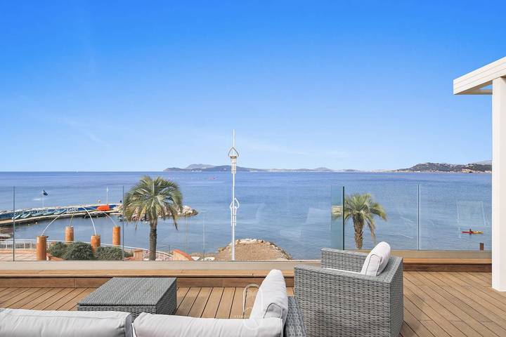 Location de vacances pour 2 personnes, avec Balcon ainsi que Terrasse et Jardin à Le Pradet