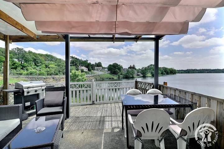Gîte pour 4 personnes, avec terrasse à Bain-de-Bretagne