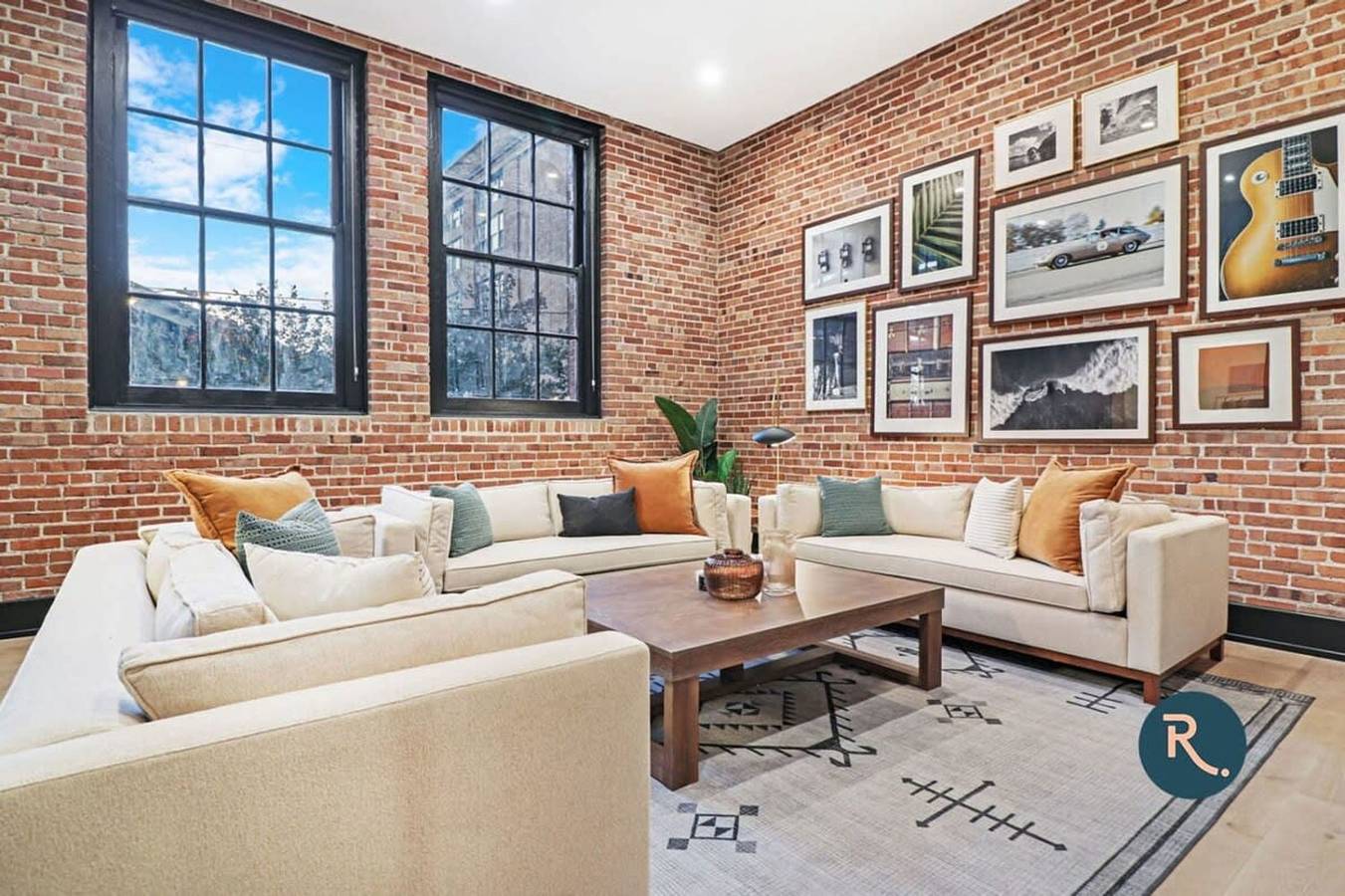 Vacation Rental for 10 Guests in New Orleans, Orleans Parish