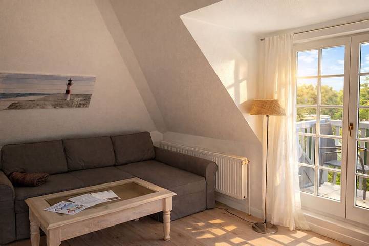Ganze Wohnung, Gemütlichkeit unterm Dach - ruhige Ferienwohnung mit Balkon in St. Peter-Bad, St. Peter-Ording