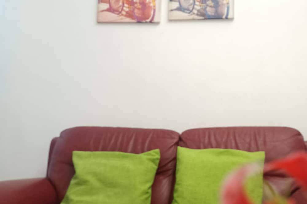 Apartamento entero, \"Bari Cottage\" Casa turistico 2-bedroom apartment in charming Bari with Ac, Wifi in Bari, Region de Bari