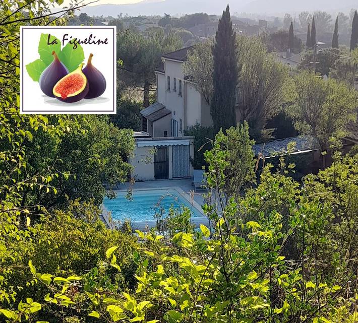 Chambre d’hôte pour 4 personnes, avec piscine et jardin à Lanas
