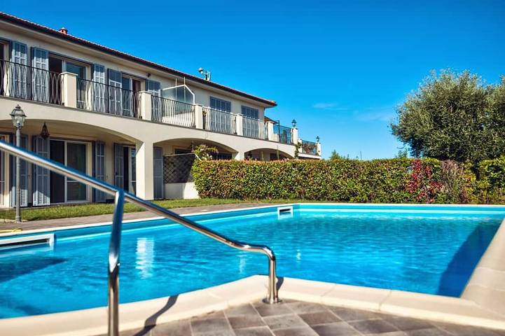 Villa per 10 persone, con giardino e terrazza in Sanremo