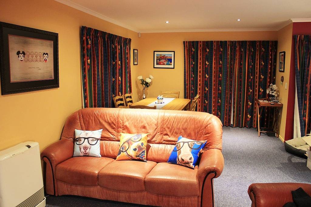 Beliebt Familienfreundlich, Modern Cozy Bach, + Wifi, 21 Devon Street Hanmer Springs in Hanmer Springs, Hurunui District