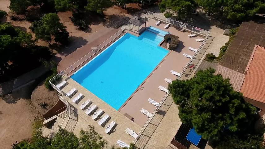 Mobil home pour 6 personnes, avec piscine et terrasse à Bonifacio - 2