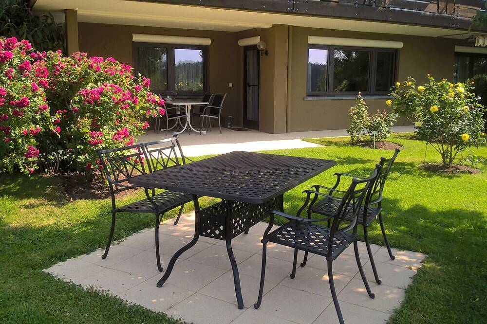 Ganze Wohnung, Ferienwohnung West, 44 qm, 1 Schlafzimmer, max. 2 Personen in Weilheim, Südschwarzwald