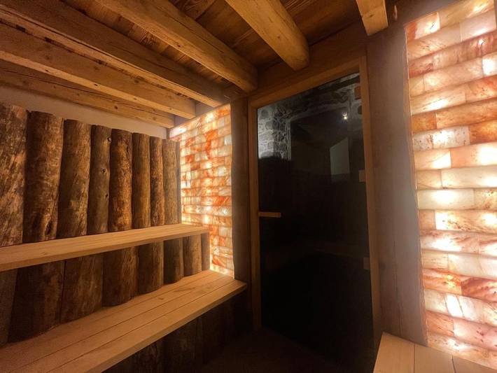 Location de vacances pour 6 personnes, avec piscine et jardin ainsi que vue et sauna, animaux acceptés à Rochesson - 4