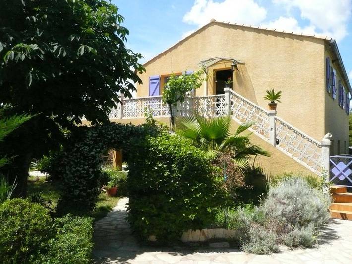 Gîte pour 5 personnes, avec Terrasse et Jardin