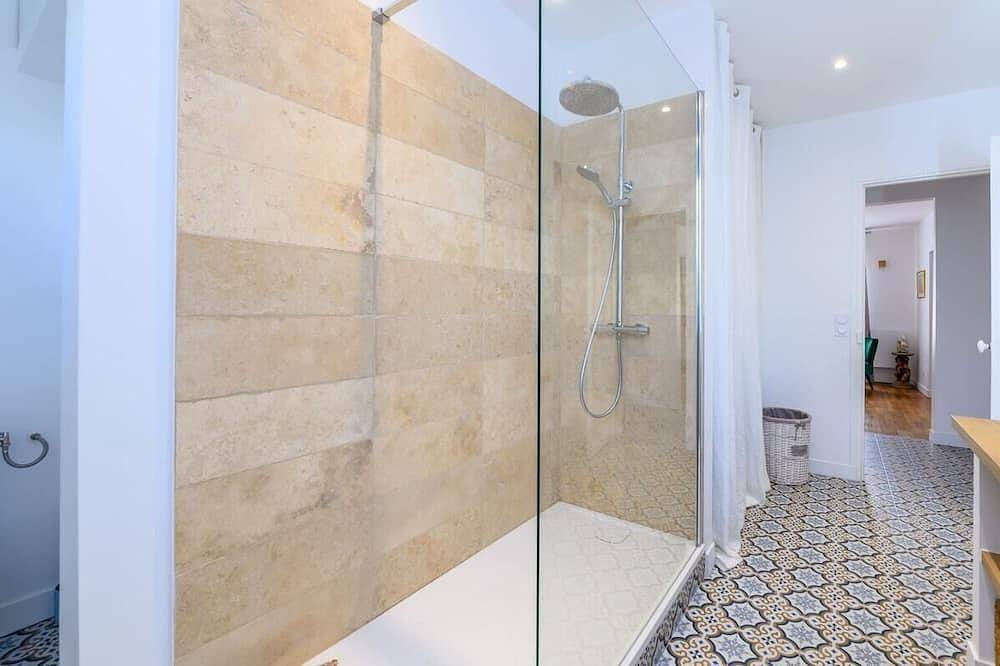 Apartamento entero, We're delighted to welcome you to this magnificent accommodation nestled in the heart of the city! in Alfortville, Valle del Marne