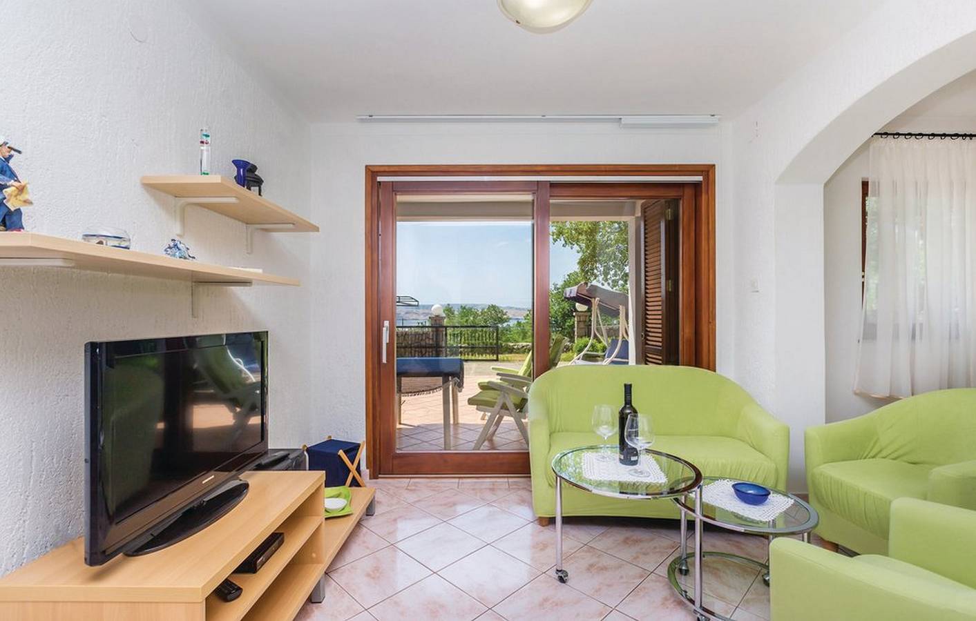Ganzes Studio, Studio für 4 Personen mit Meerblick in Cesarica, Naturpark Velebit