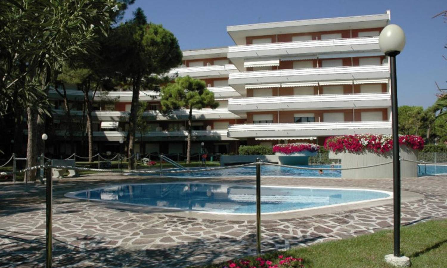 Apartamento entero, Acogedor apartamento con piscina cerca del mar in Ribera de Lignano, Lignano Sabbiadoro