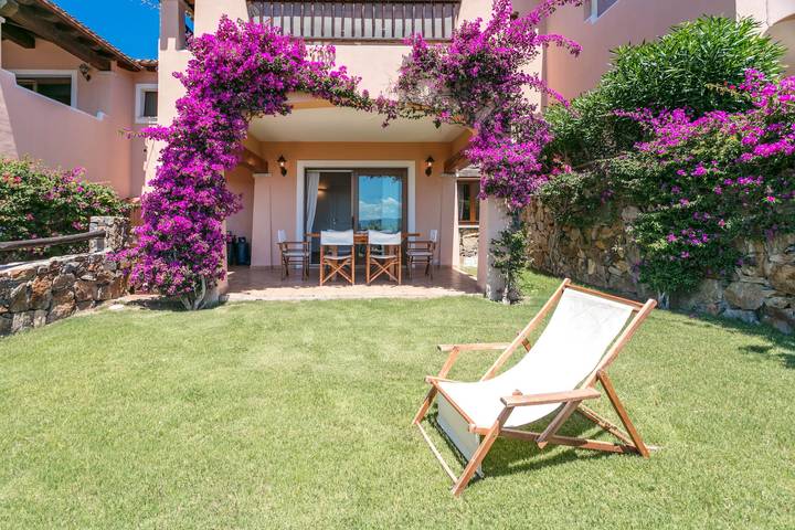 Appartement entier, Appartement avec grand jardin - Poggio dei Fiori  in Pittulongu, Olbia