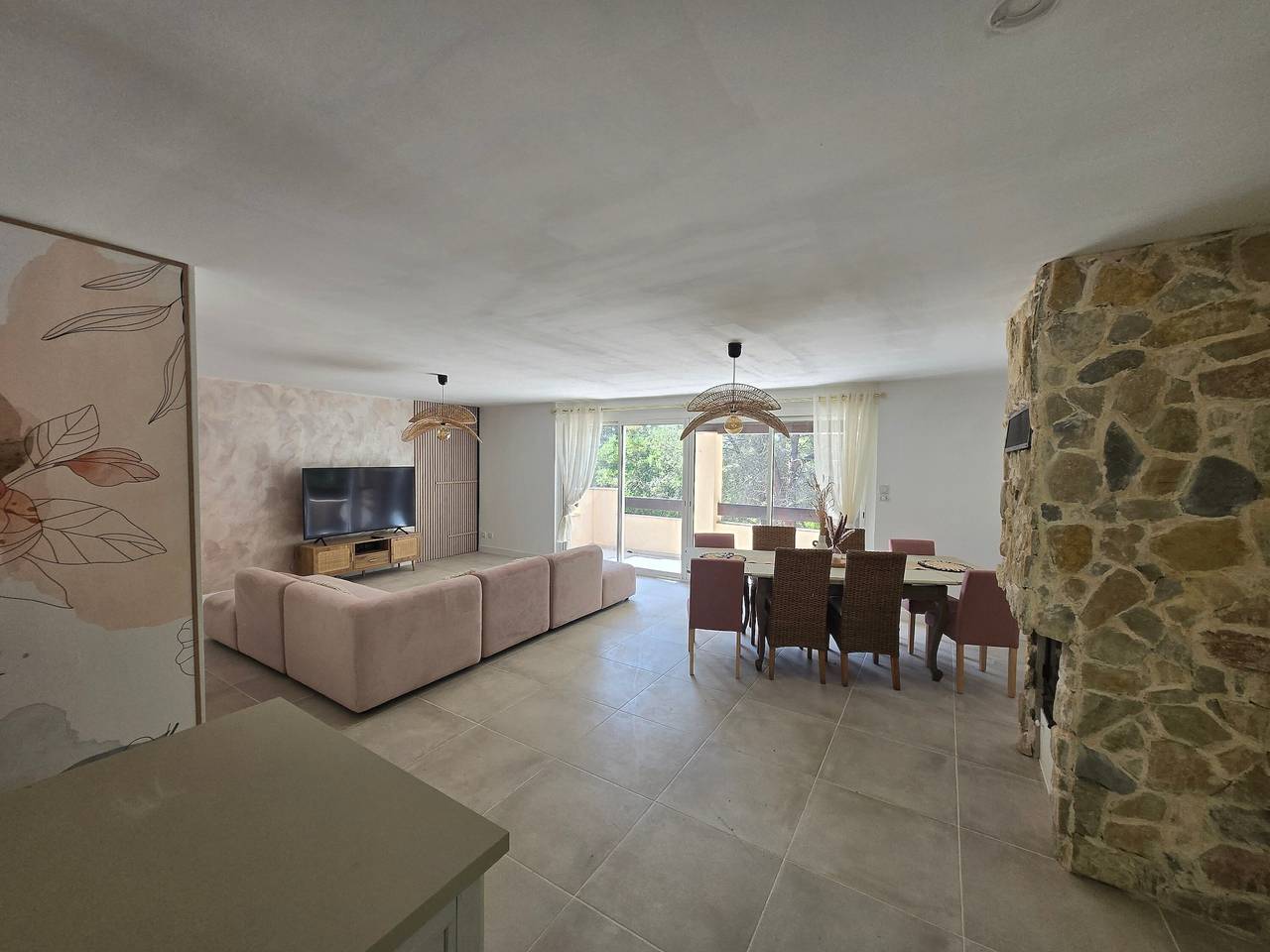 Villa 'House 20' con piscina compartida, Wi-Fi y aire acondicionado in Auriol, Marsella region