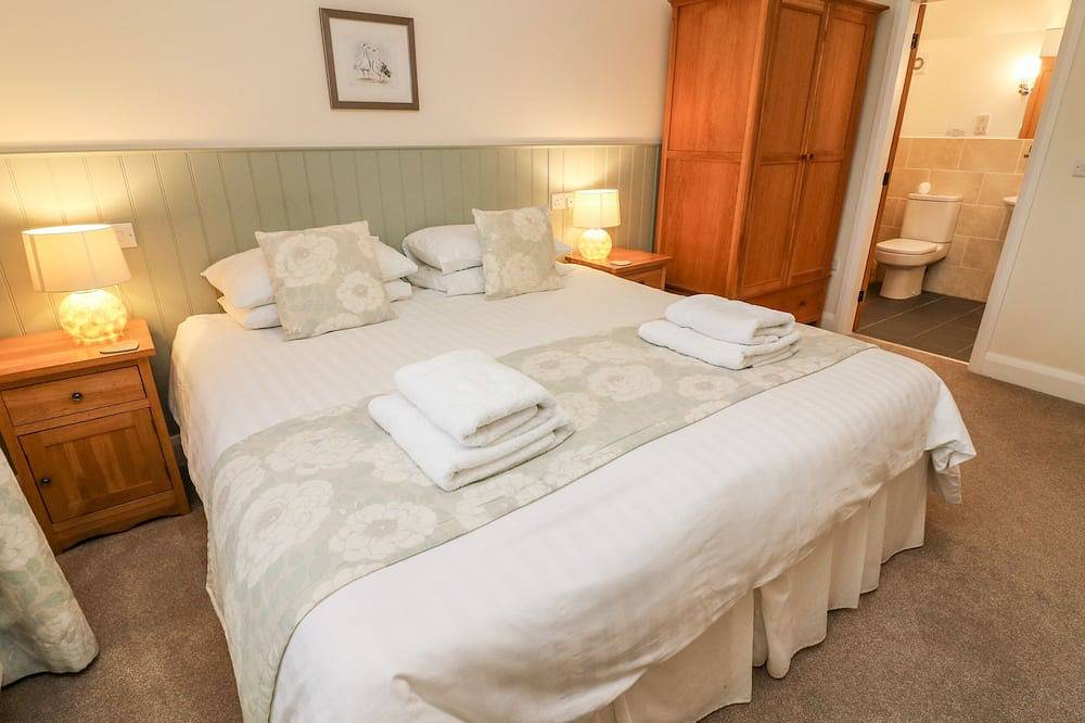 Coppa Hill Barn, family friendly, luxury holiday cottage in Ingleton in Yorkshire Dales National Park