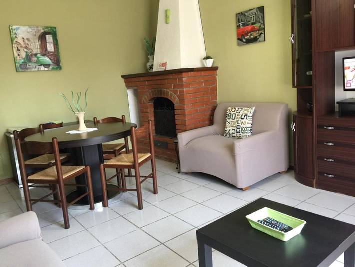 Location de vacances pour 5 personnes, avec piscine ainsi que jardin et vue à Tuoro sul Trasimeno - 2