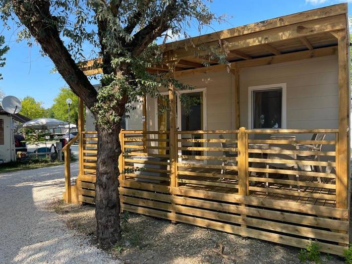 Bungalow per 4 persone, con giardino e piscina, con animali domestici in Emilia Romagna