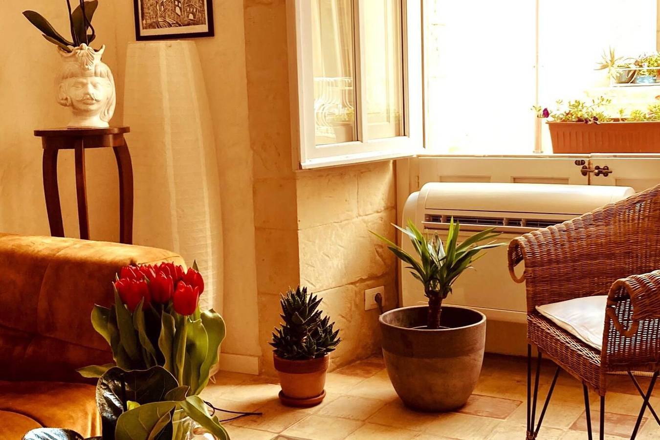 Ganze Ferienwohnung, 2-Bed Island Retreat - Baroque Courtyard & Views in Syrakus, Syrakus Provinz