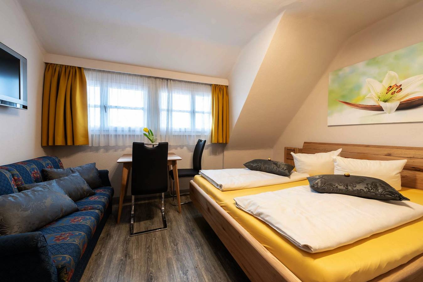 Hotel Seerose Lindau - Doppelzimmer mit Wc und Dusche in Lindau, Bayerisch Schwaben