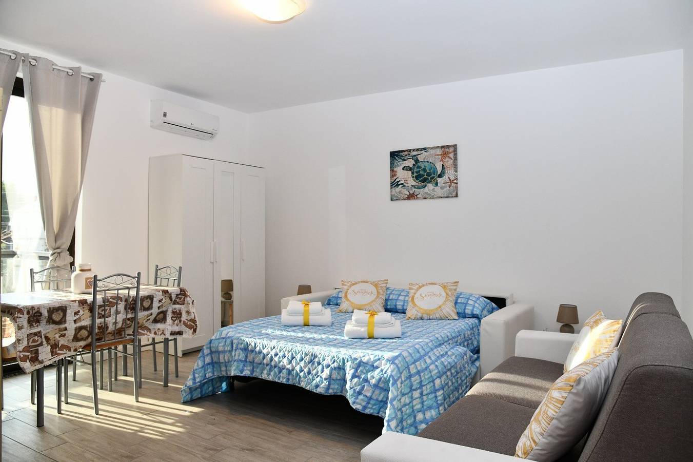 Ganze Wohnung, Apartment 'Unità 5' mit Bergblick, Gemeinschaftsterrasse und Wlan in Ceriale, Riviera di Ponente