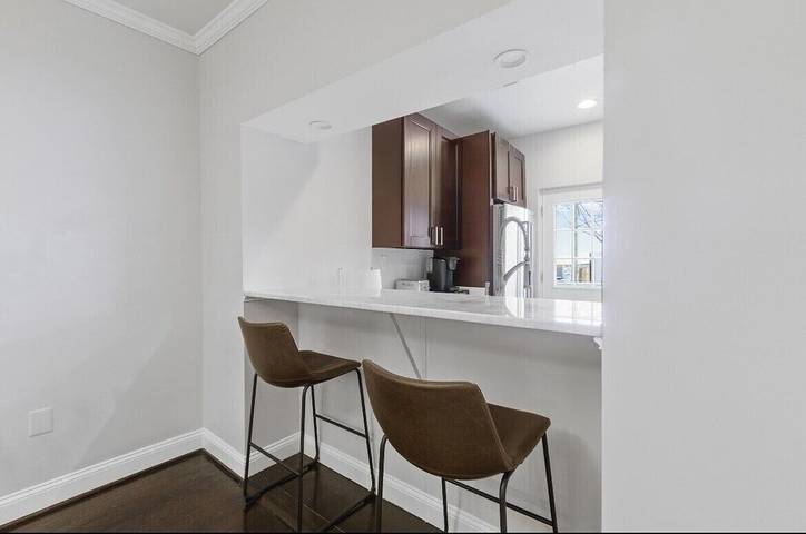 Vacation rental for 10 people in Washington D.C.