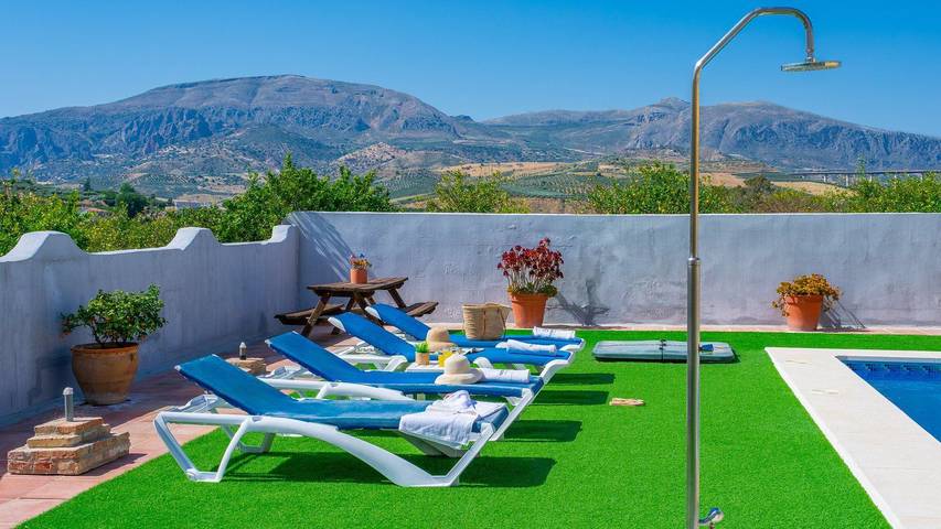 Casa rural para 5 personas, con piscina, Se admiten mascotas en Álora - 2