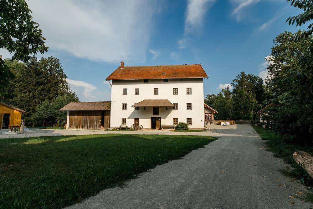 Farmhouse right on the water in Eggenfelden, Ostbayern