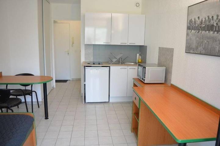 Gîte pour 2 personnes, avec piscine et terrasse à Sophia Antipolis - 4
