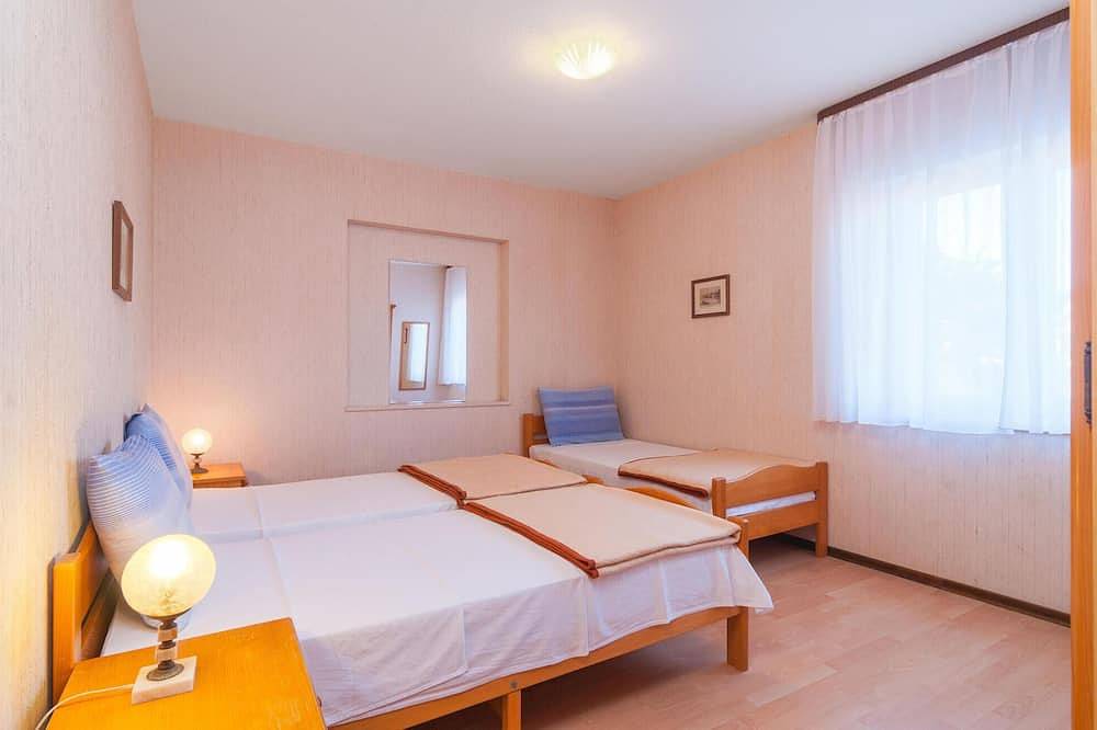 Entire apartment, Lovely apartment in Splitska in Supetar, Brac