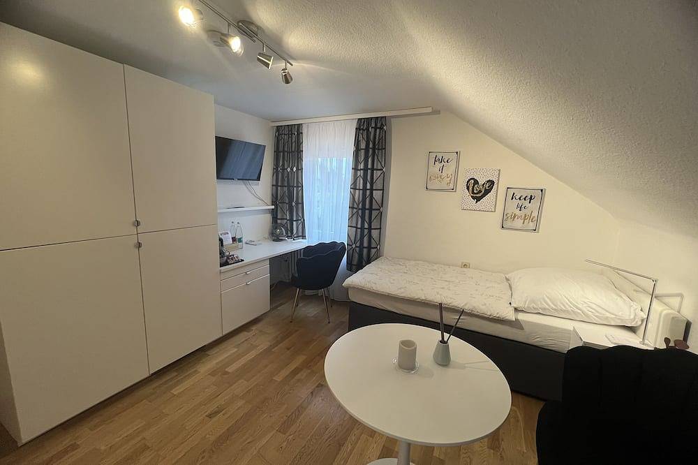 Ganze Wohnung, Schönes Zimmer mit Integriertem Bad - Ideal für Geschäftsreisen in Ulm, Schwaben