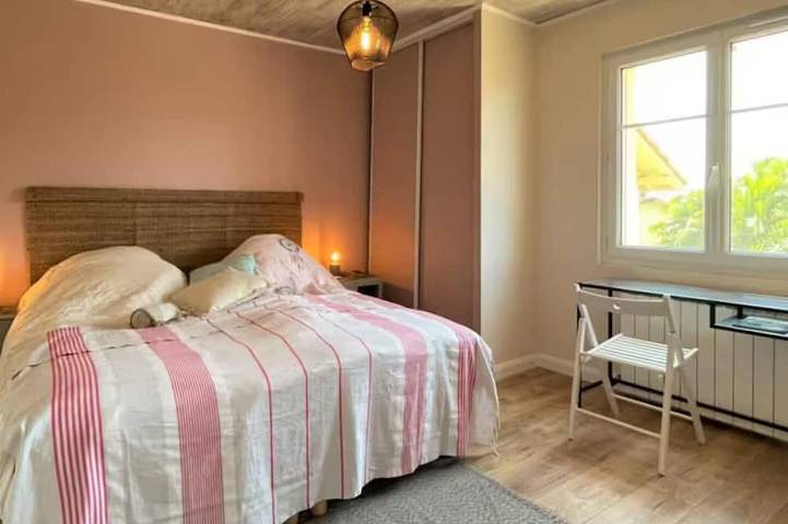 Modern, spacious Des Cîmes gîte in beautiful natural surroundings in Baigts-de-Béarn, Béarn