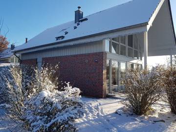 Ferienhaus für 9 Personen, mit Sauna und Garten sowie Whirlpool, kinderfreundlich in Röbel-Müritz