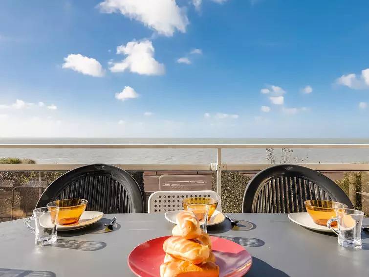 Maison 8 Personnes in Saint-Palais-sur-Mer, Côte de Beauté
