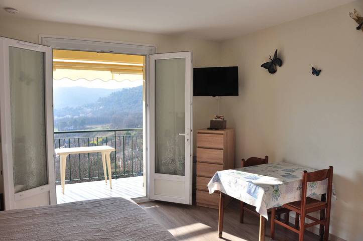 Studio pour 2 personnes, avec balcon