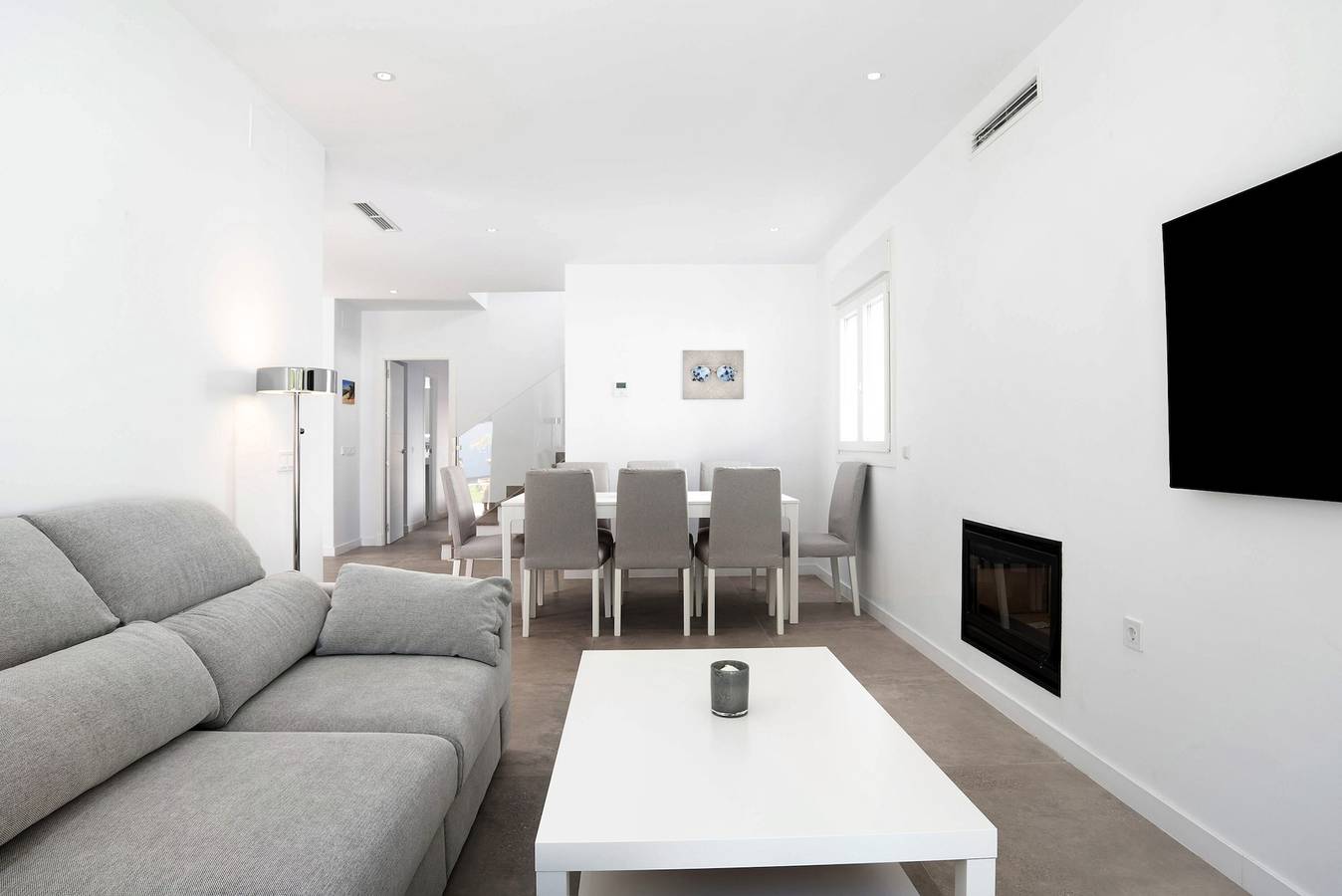 Villa 'Santa Clara 21c' with Private Pool, Wi-Fi and Air Conditioning in Playa La Barrosa, Chiclana de la Frontera