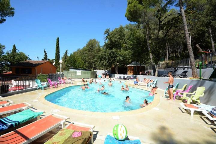 Camping pour 6 personnes, avec piscine et terrasse à Six-Fours-les-Plages - 2
